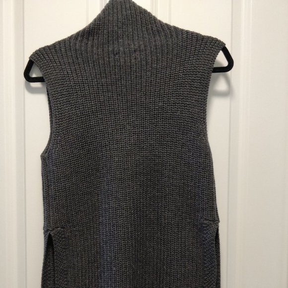 Aritzia Gray Sleeveless Turtleneck Tunic - Picture 7 of 10